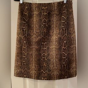 20% off today! Or make an offer! 

Doncaster Python-print skirt. Size 6. NWOT.